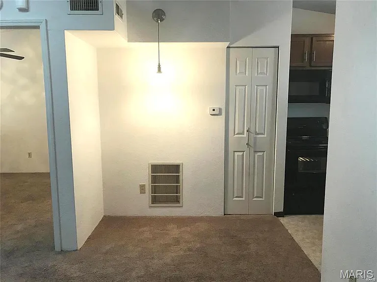 121 Ashley Dr — Photo 5
