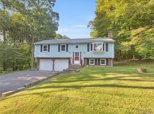 212 Metcalf Rd, Tolland, CT 06084