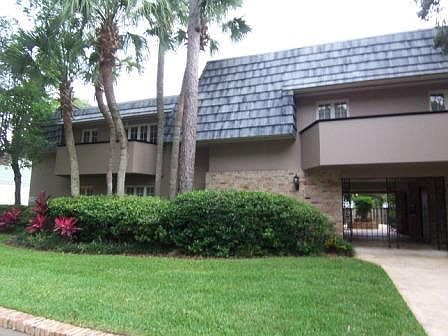 1st image of 1920 Woodcrest Dr APT 17