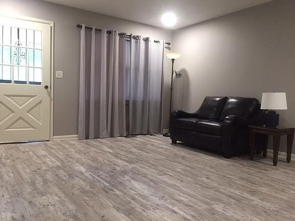 5th image of 3301 N Martin Ave
