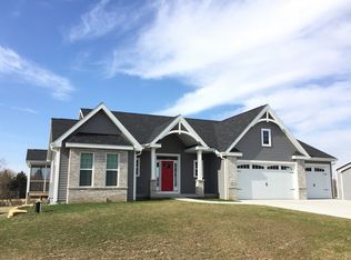 6907 Oslo Ln, Sun Prairie, WI 53590