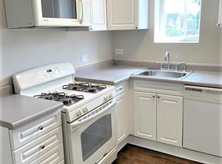 3517 W Grace St APT 1E, Chicago, IL 60618