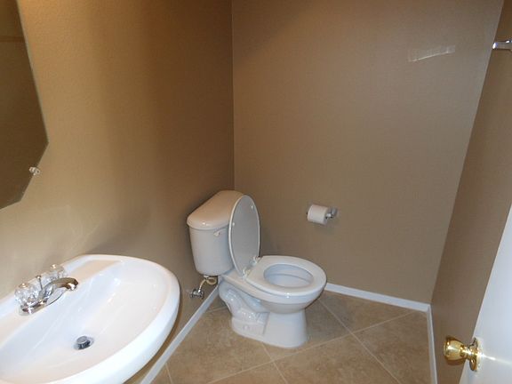 3rd image of 6427 Provident Green Dr