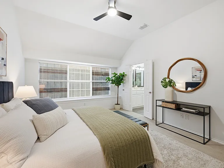 15921 Twin Cove Dr — Photo 24