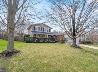 3252 Kinross Cir, Herndon, VA 20171