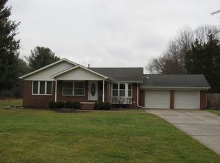 966 W Predmore Rd, Oakland, MI 48363