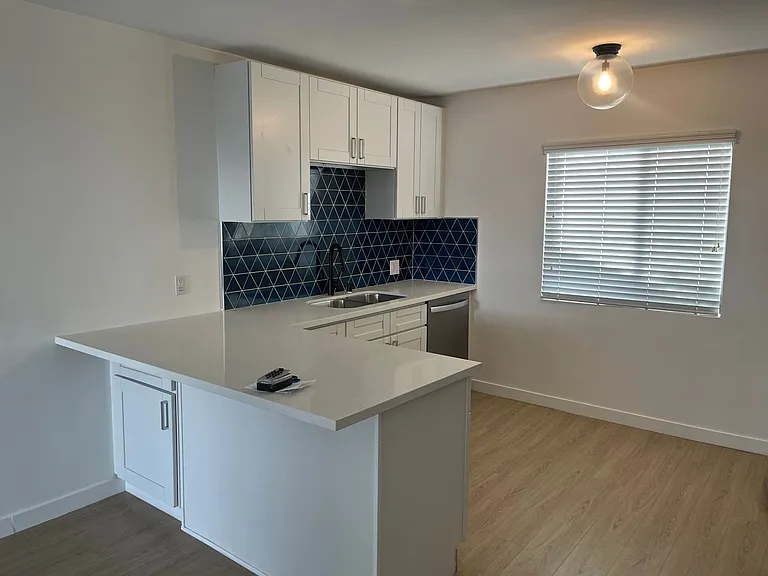 255 S Avenue 55 — Photo 20