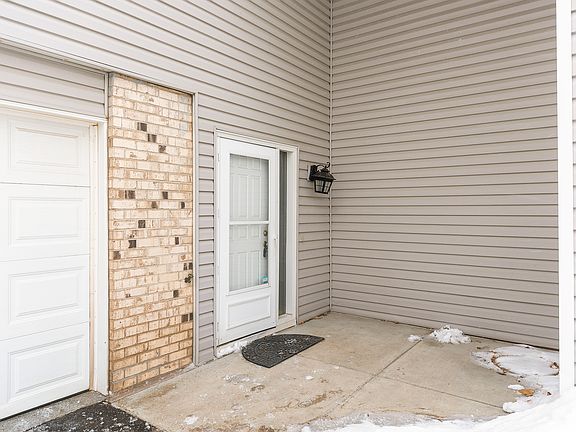 3rd image of 5411 Pompano Dr