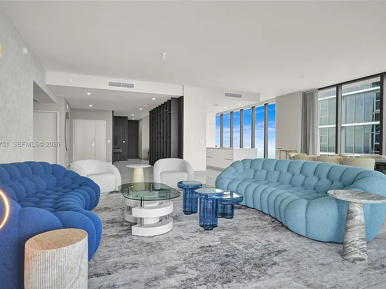 700 NE 24th St #Penthouse 5801 — Photo 7