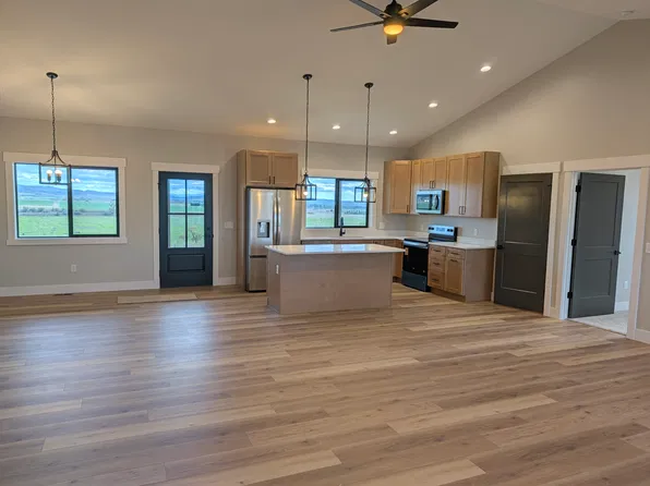 189 Skyview Ln, Townsend, MT 59644