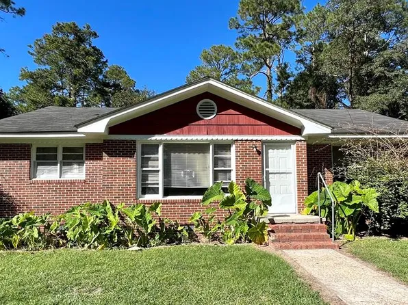 119 Puckett Dr, Fitzgerald, GA 31750