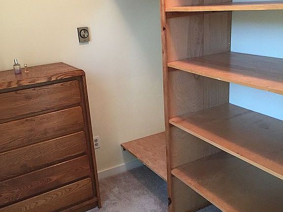Master bdrm walk-in closet
