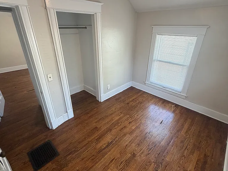 416 Bellevue Pl — Photo 13