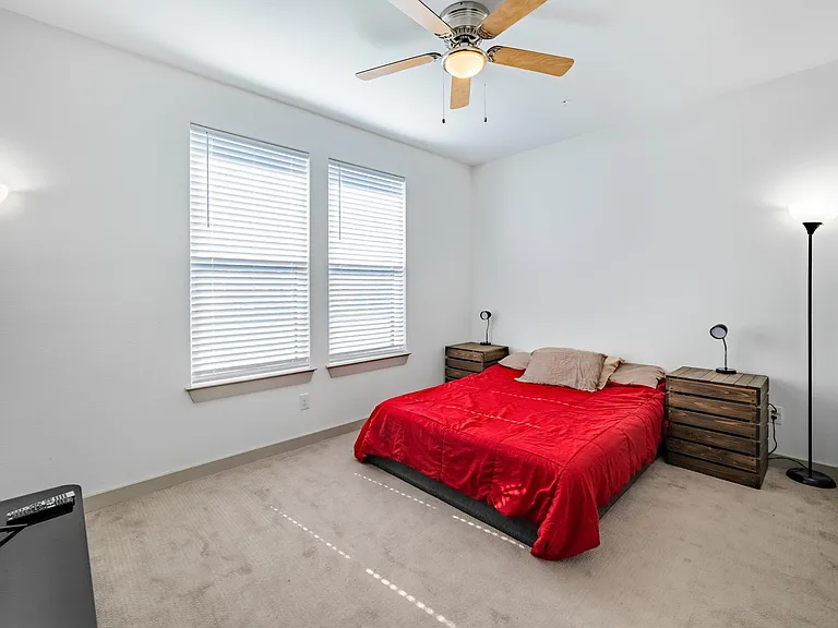 1144 Kathy Ln — Photo 12
