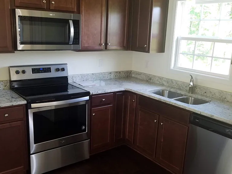 112 Oak Meadow Ln — Photo 12