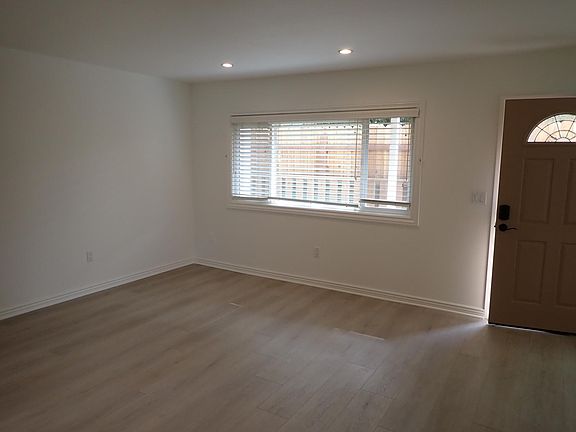 Spacious living room