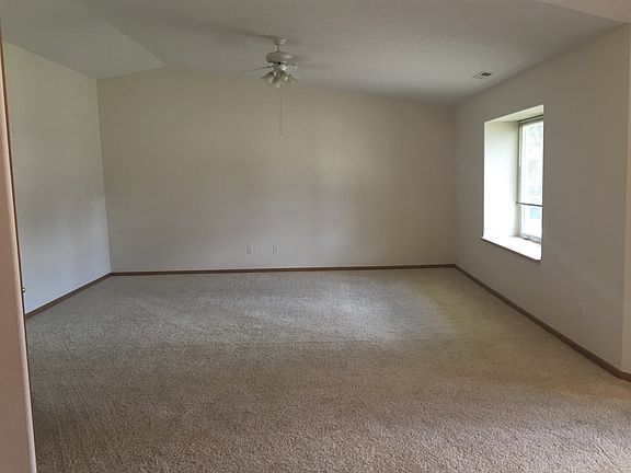 5th image of 206 S Broadway Ste 110