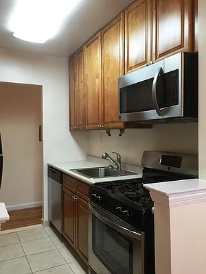 Rented by Prime Realty | media 2