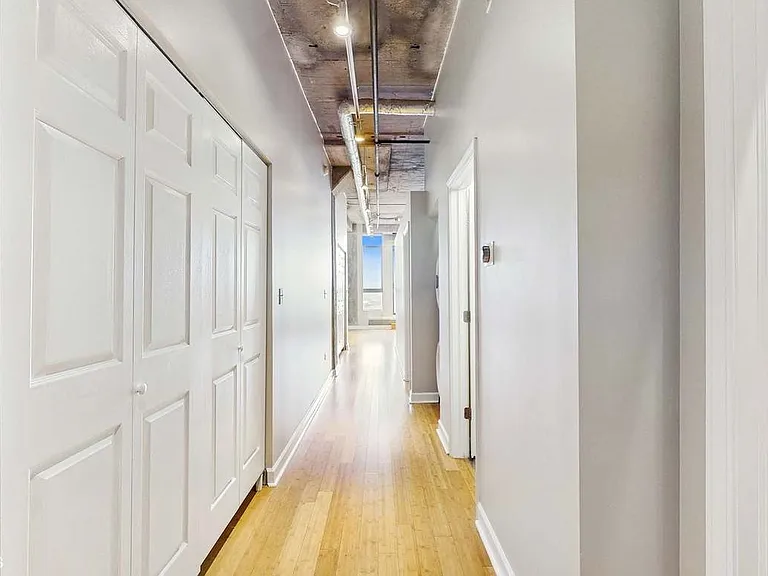 1550 S Blue Island Ave #1118 — Photo 10