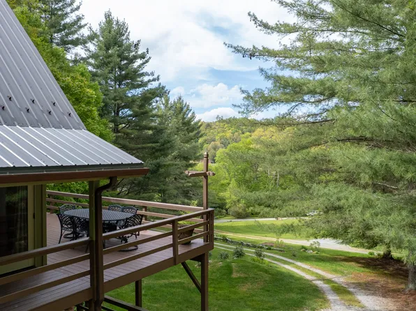 241 Lullwater Cove, Cullowhee, NC 28723