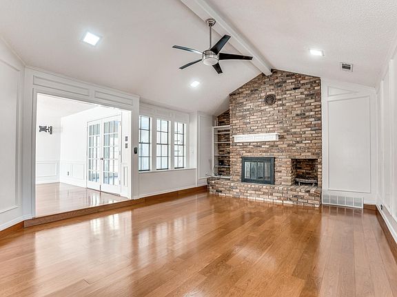 4th image of 1021 Auburn Dr