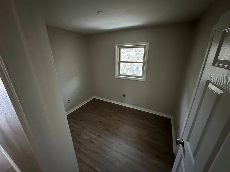 304 Mimosa St — Photo 11