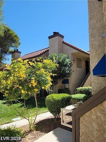 1st image of 4720 Obannon Dr APT D