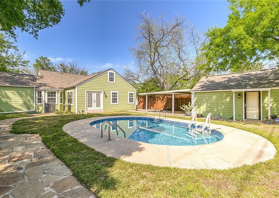 1st image of 5027 Calmont Ave
