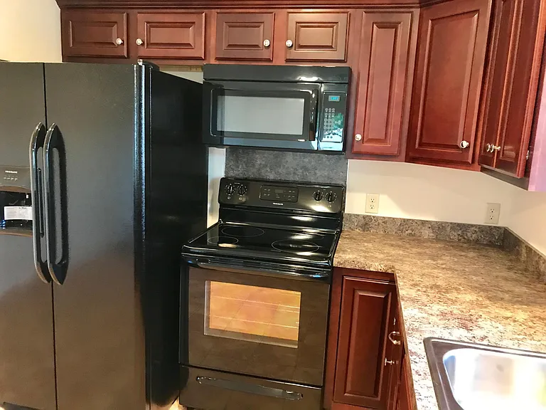 432 Lafayette St — Photo 24