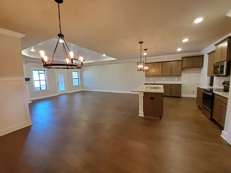 115 Harvester Dr — Photo 8