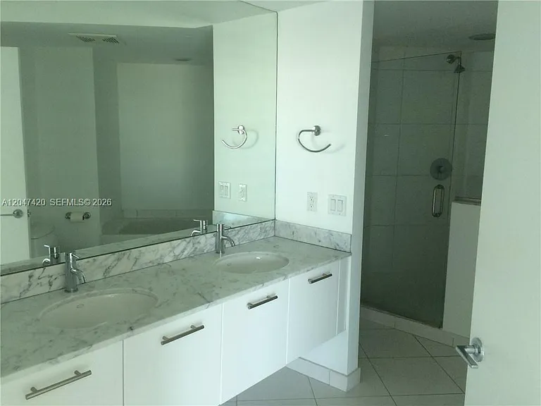 55 SE 6th St #2807 — Photo 8