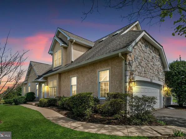 153 Sawgrass Dr, Blue Bell, PA 19422