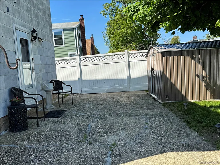 4 Lafayette St — Photo 12