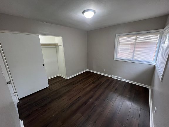 2nd image of 3920 Auburn St APT 3