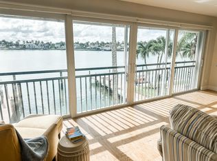 2800 Gulf Shore Blvd N APT 209, Naples, FL 34103