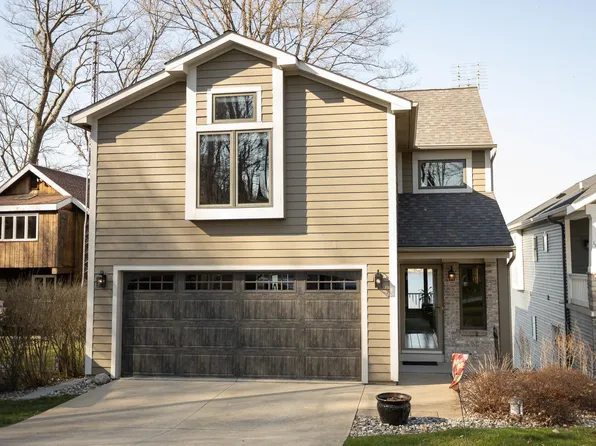 10039 E 645 S, Wolcottville, IN 46795