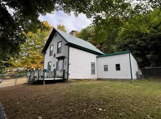 144 High St, Dexter, ME 04930