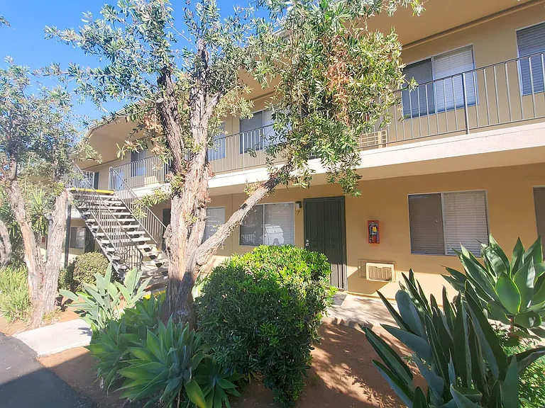 Parks Ave. Apartments — Photo 15
