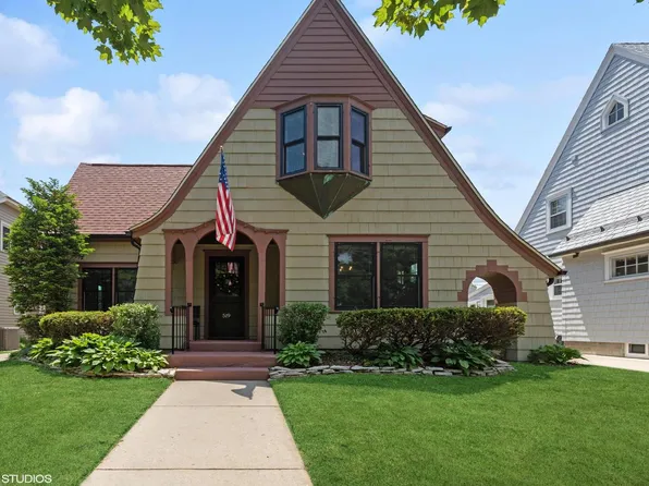 519 72nd STREET, Kenosha, WI 53143