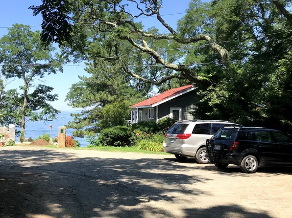 23 Rockwood Ln, Gloucester, MA 01930