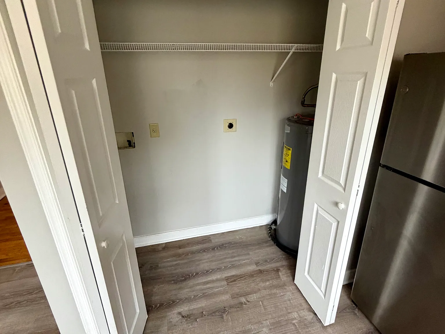 2 bed, 1040 sqft, $1,600 — Photo 4