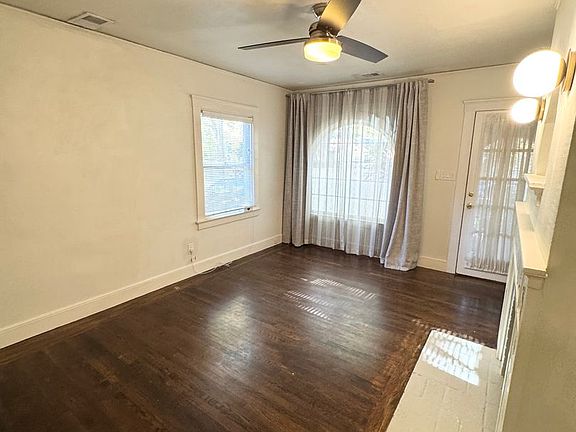 3rd image of 2705-07 Freeport Blvd #2707