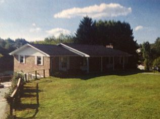 1207 Dry Hill Rd, Beckley, WV 25801