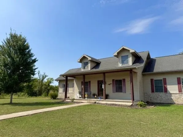 313 Eagle Dr, Meredosia, IL 62665