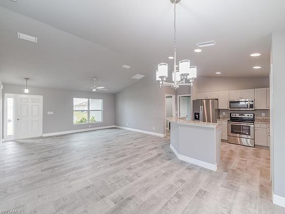 5th image of 1834 NE 34th Ln
