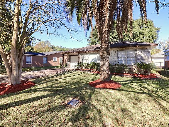 3rd image of 1403 E Harris Ave