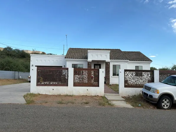 1615 Duelo Ct, Rio Rico, AZ 85648
