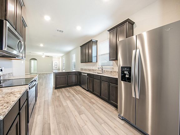 5th image of 517 Washington Dr #517