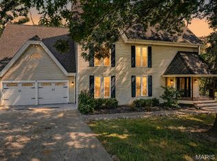 3 Oak Bluff Dr, Lake Saint Louis, MO 63367