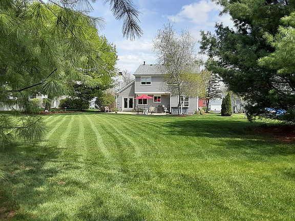 Park setting half an acre wooded lot